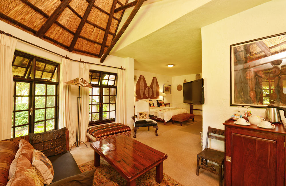 Amanzi Lodge Harare Exterior photo